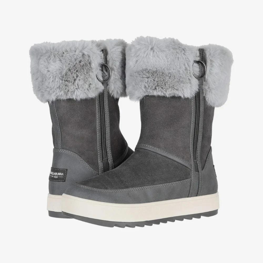 UGG - Picture 1 of 2